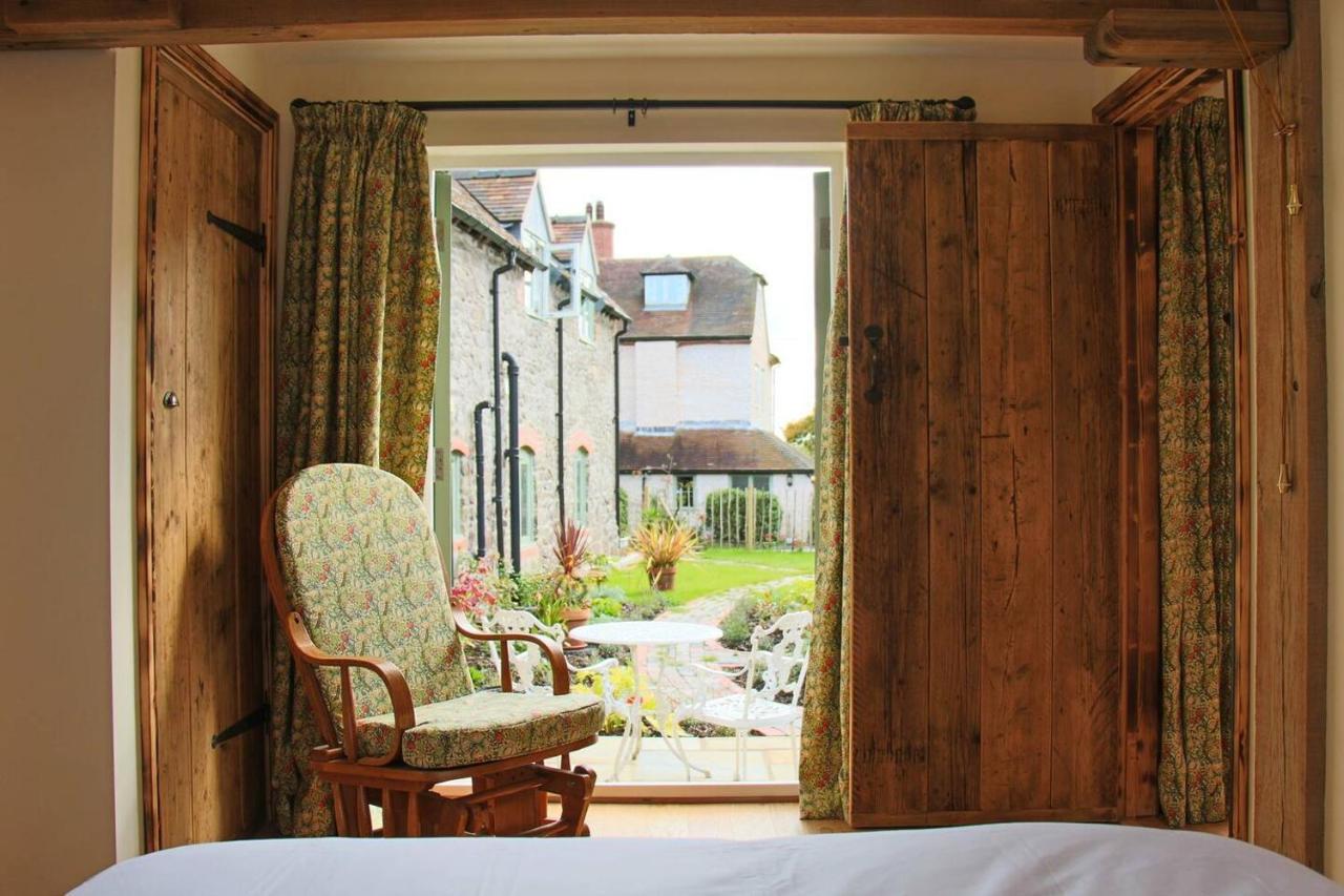 Nest Holiday Hideaway Wren Cottage Stunning Area! 彻奇斯特雷顿 外观 照片
