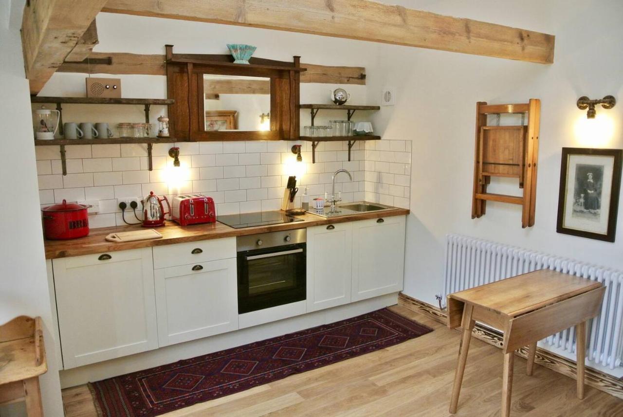 Nest Holiday Hideaway Wren Cottage Stunning Area! 彻奇斯特雷顿 外观 照片