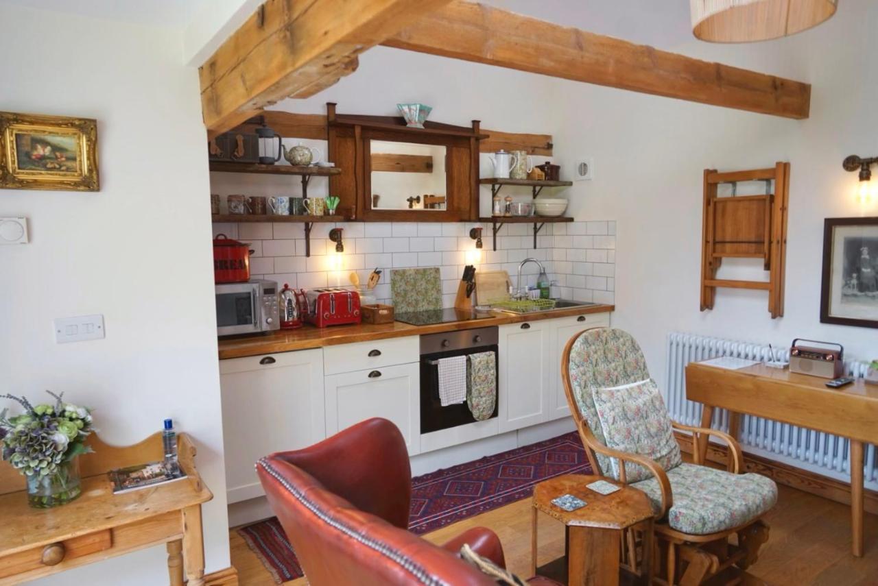 Nest Holiday Hideaway Wren Cottage Stunning Area! 彻奇斯特雷顿 外观 照片